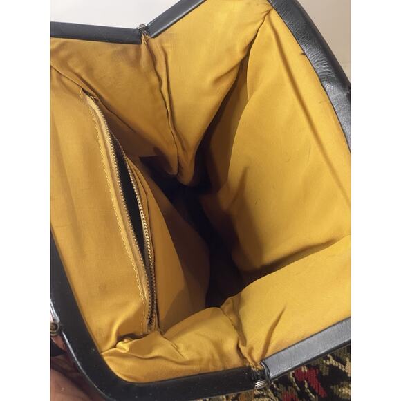 Vtg 70's FLORAL Embroidered Hand Bag Purse HIPPIE FLOWER MoD KISS LOCK Satchel - Picture 7 of 8